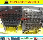 Plastic closure mould