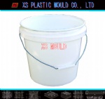 Spout pail mould